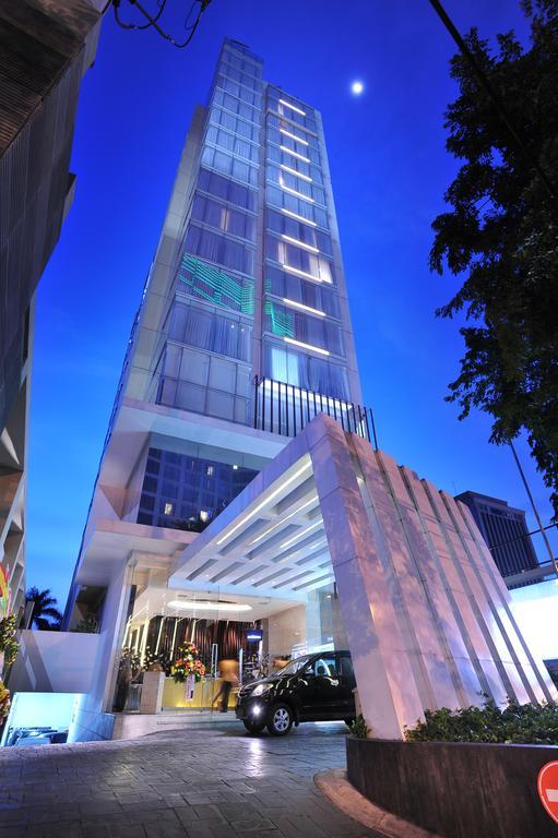 Midtown Hotel Surabaya Exteriör bild