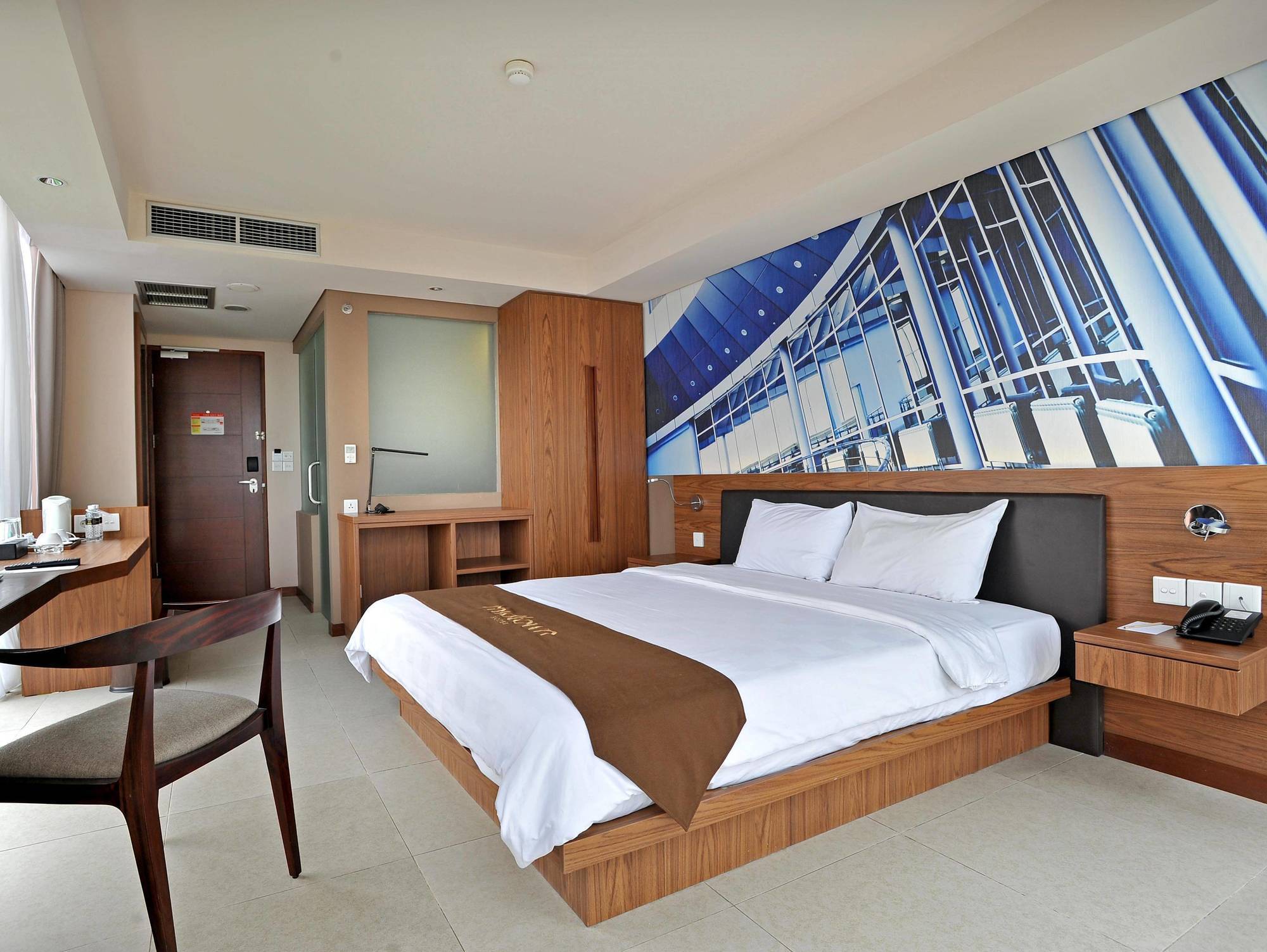 Midtown Hotel Surabaya Exteriör bild